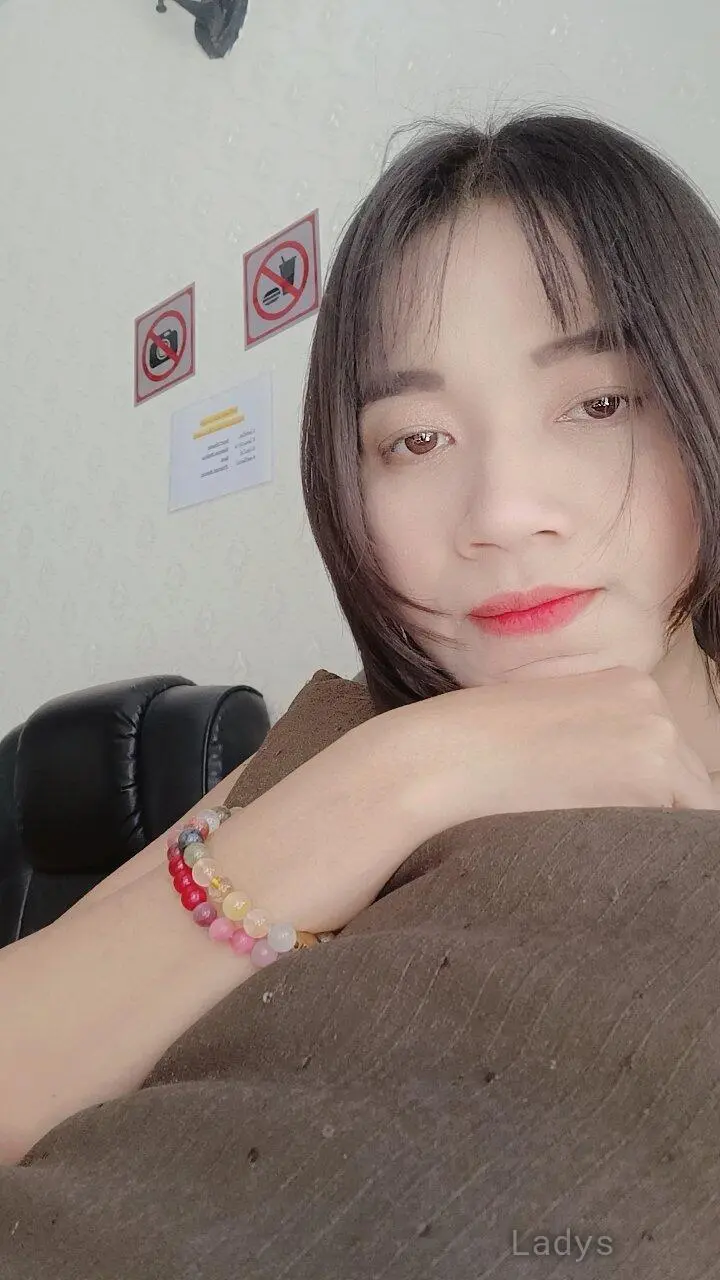 Nana, 34 years latina escorts girl, height 157 sm, Weight  kg, listcrawler Pattaya