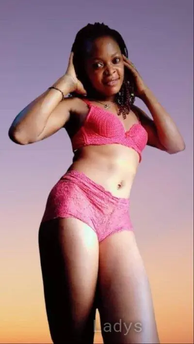 Shina, 25 years latina escorts girl, height 157 sm, Weight  kg, listcrawler Pattaya