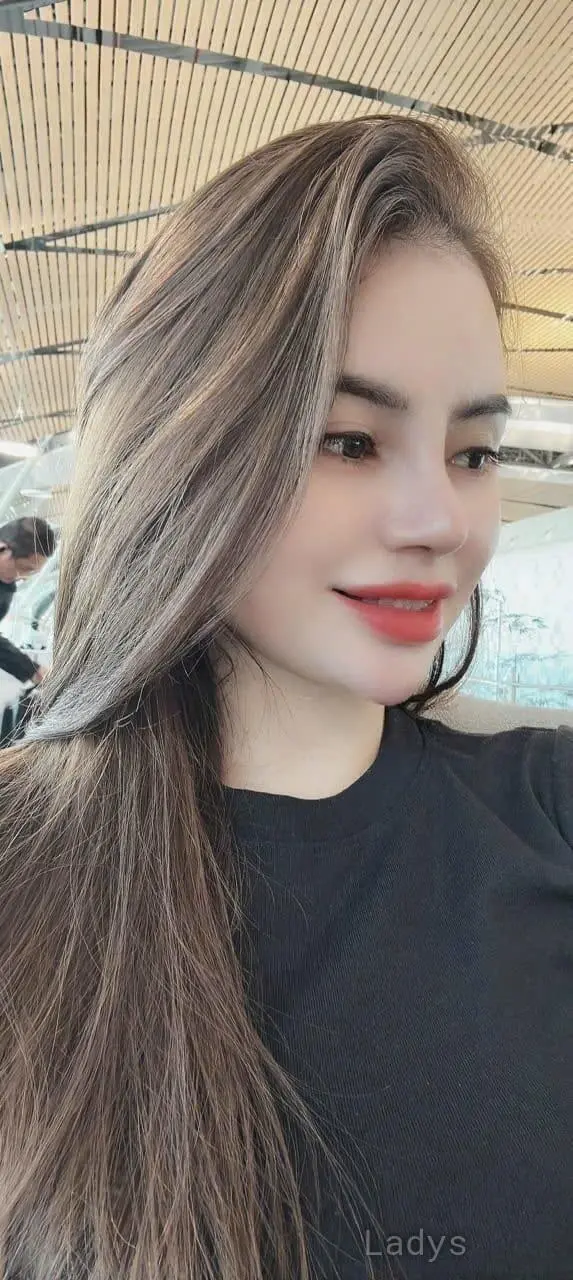 Yulia, 22 years latina escorts girl, height 165 sm, Weight  kg, listcrawler Phnom Penh