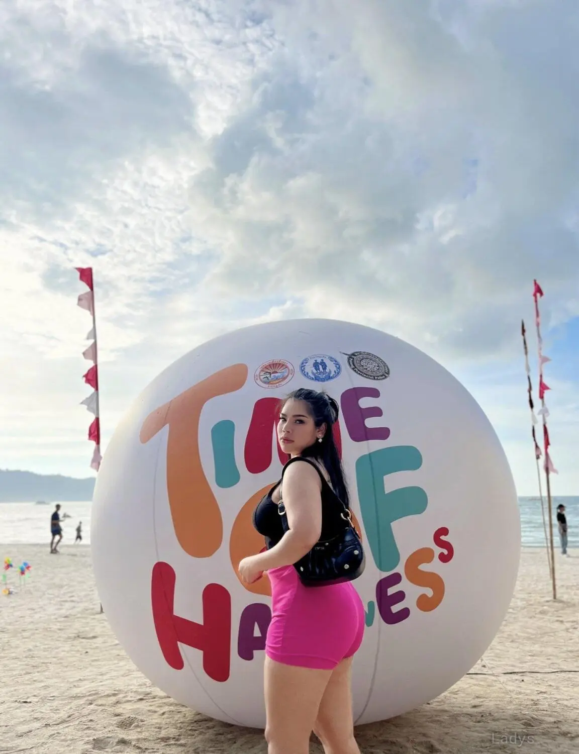 Crystal, 26 years latina escorts girl, height 160 sm, Weight  kg, listcrawler Phuket