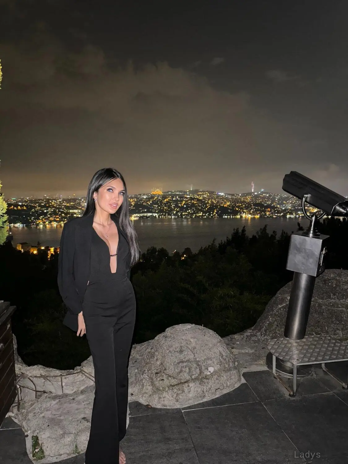 MARIA, 22 years latina escorts girl, height 164 sm, Weight  kg, listcrawler Phuket