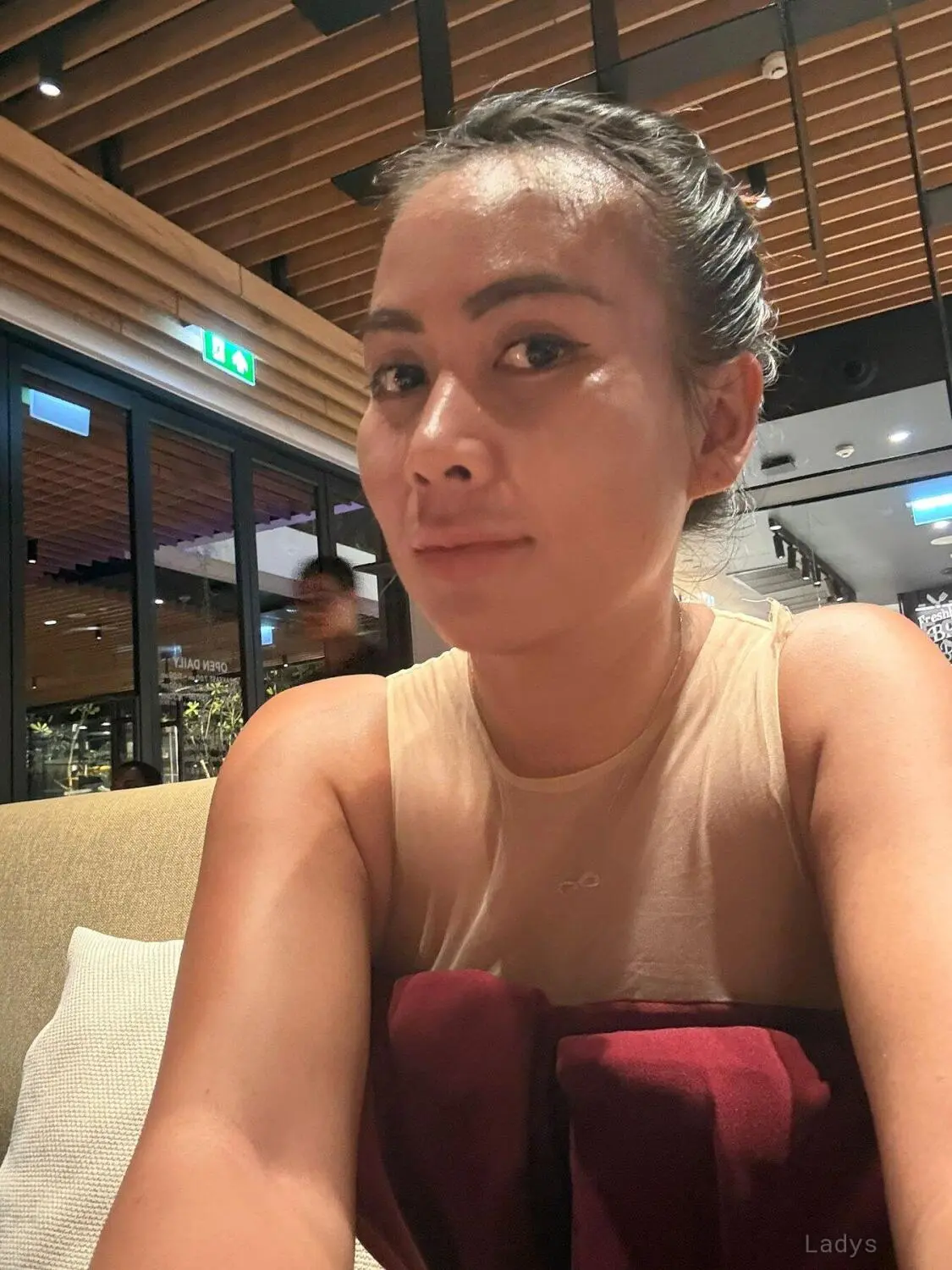 Tak, 25 years latina escorts girl, height 168 sm, Weight  kg, listcrawler Phuket
