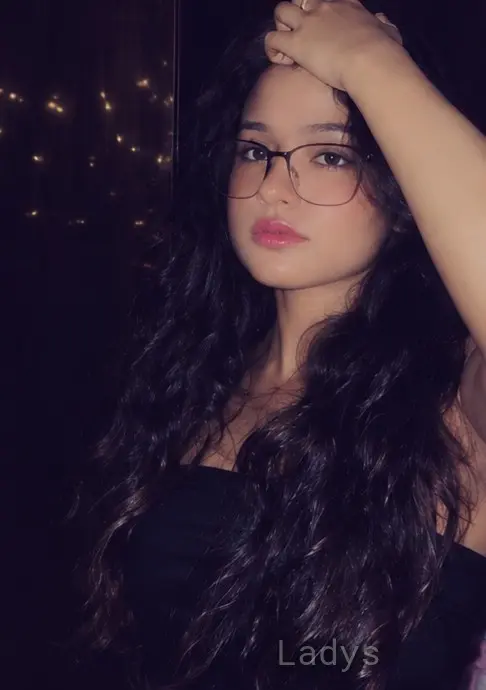 Alisha, 22 years latina escorts girl, height 169 sm, Weight 64 kg, listcrawler Pokhara