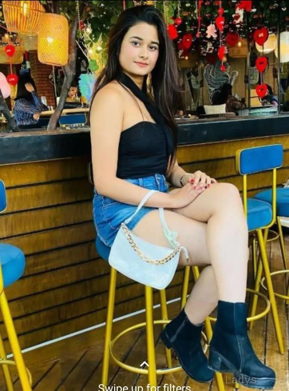 Emily, 22 years latina escorts girl, height 165 sm, Weight  kg, listcrawler Pune