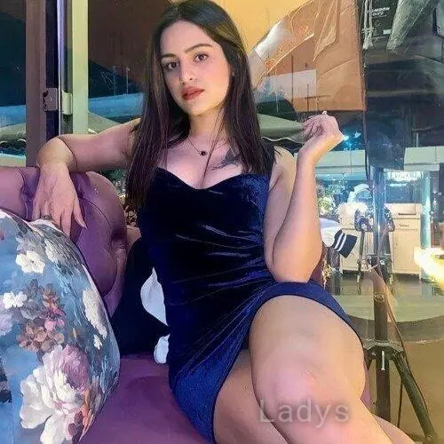 Lucia, 22 years latina escorts girl, height 154 sm, Weight  kg, listcrawler Pune
