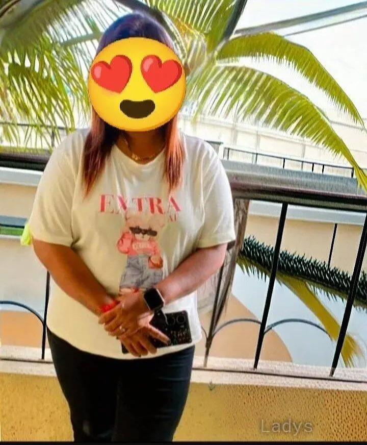 Mayuri, 36 years latina escorts girl, height 154 sm, Weight  kg, listcrawler Pune