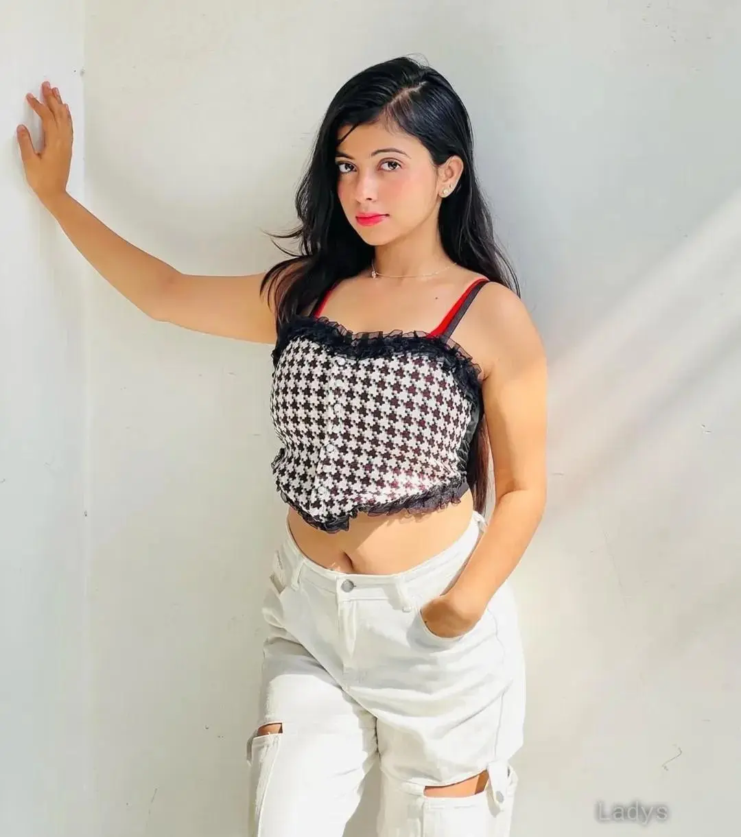Nitya, 22 years latina escorts girl, height 161 sm, Weight kg, listcrawler Pune