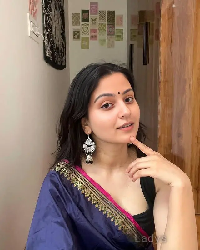 Damini, 22 years latina escorts girl, height 154 sm, Weight kg, listcrawler Rajkot