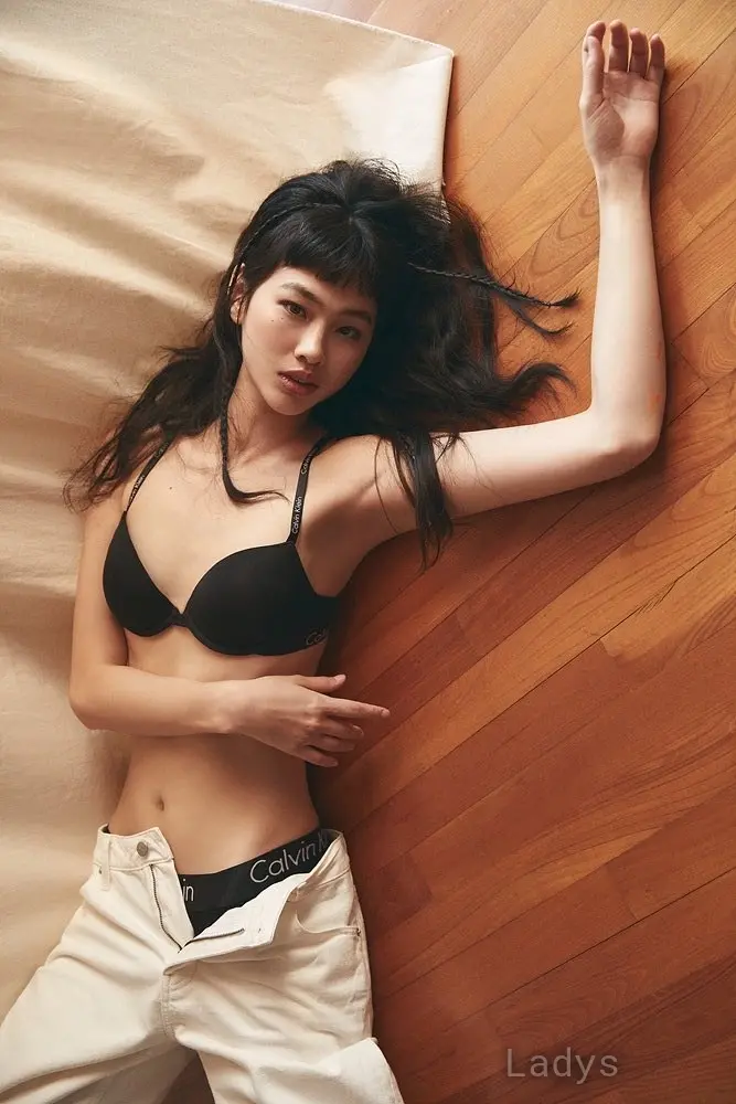 Jung Ho-yeon, 22 years latina escorts girl, height 169 sm, Weight 52 kg, listcrawler Rio De Janeiro