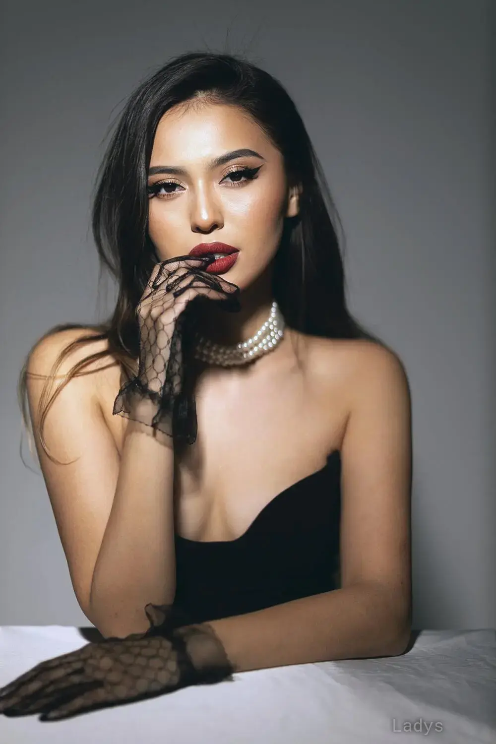 Eva, 22 years latina escorts girl, height 170 sm, Weight 45 kg, listcrawler Riyadh