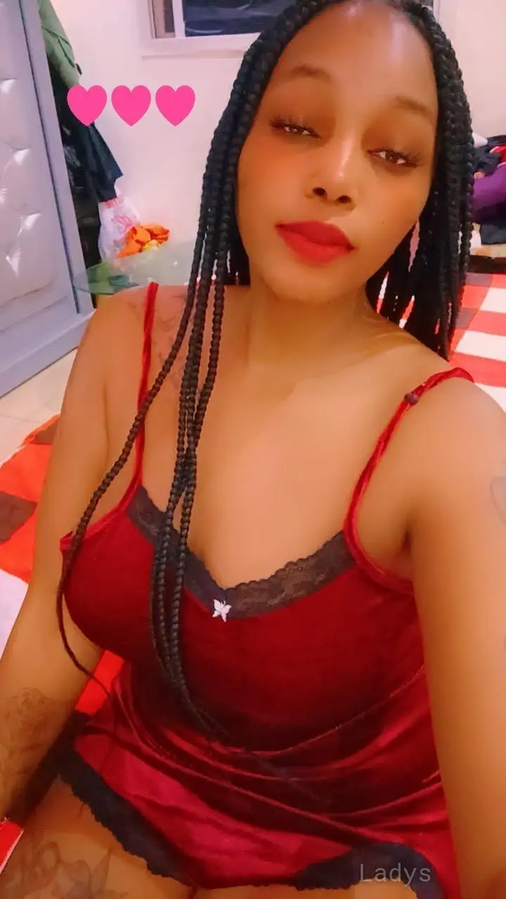 Kaylor, 28 years latina escorts girl, height 156 sm, Weight kg, listcrawler Riyadh