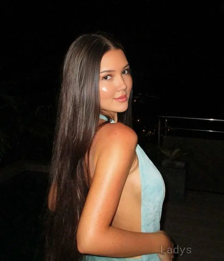 Nasta, 25 years latina escorts girl, height 170 sm, Weight  kg, listcrawler Riyadh