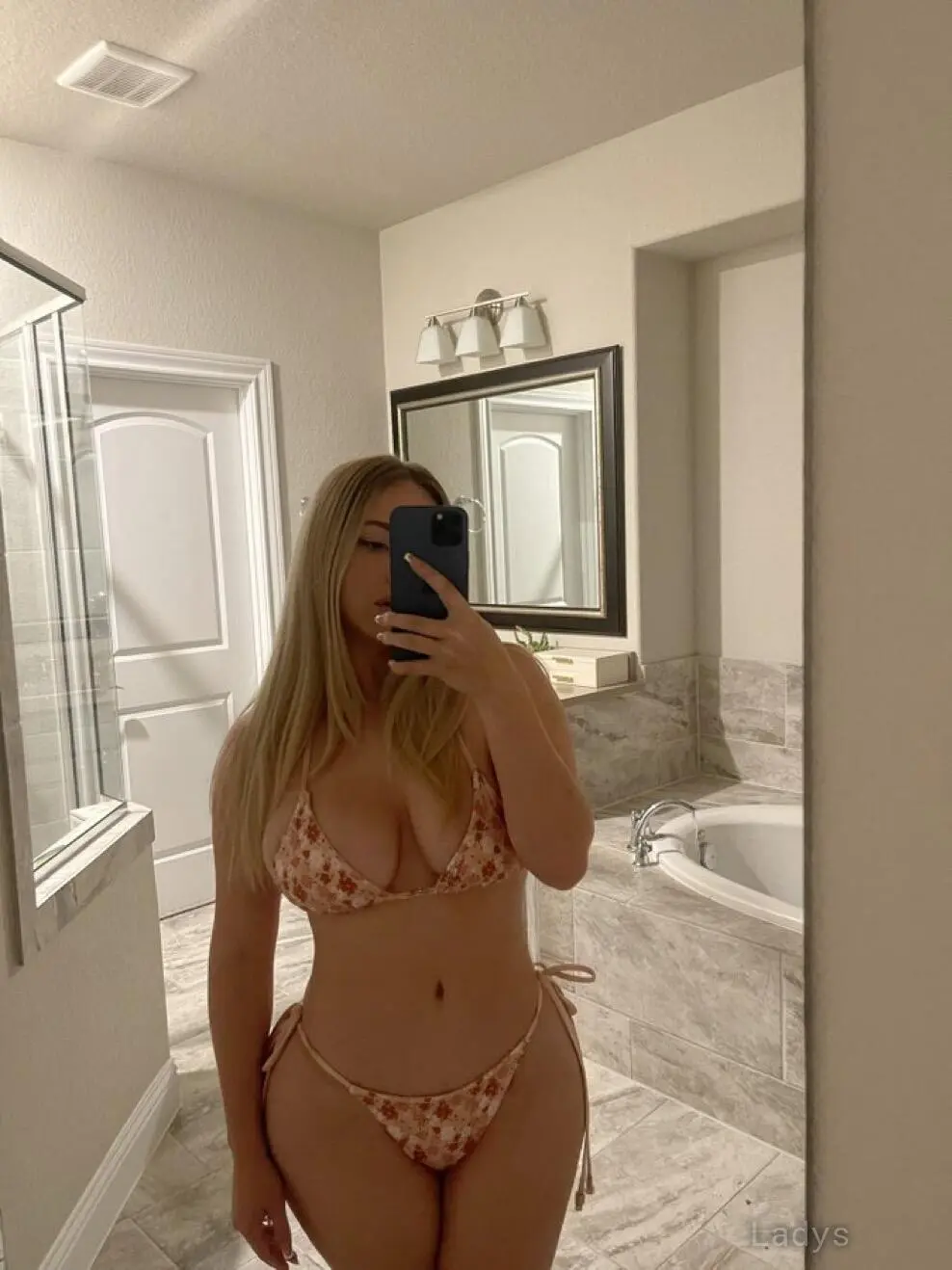 Samantha,I’m fun to be with, 28 years latina escorts girl, height 155 sm, Weight 65 kg, listcrawler Sacramento