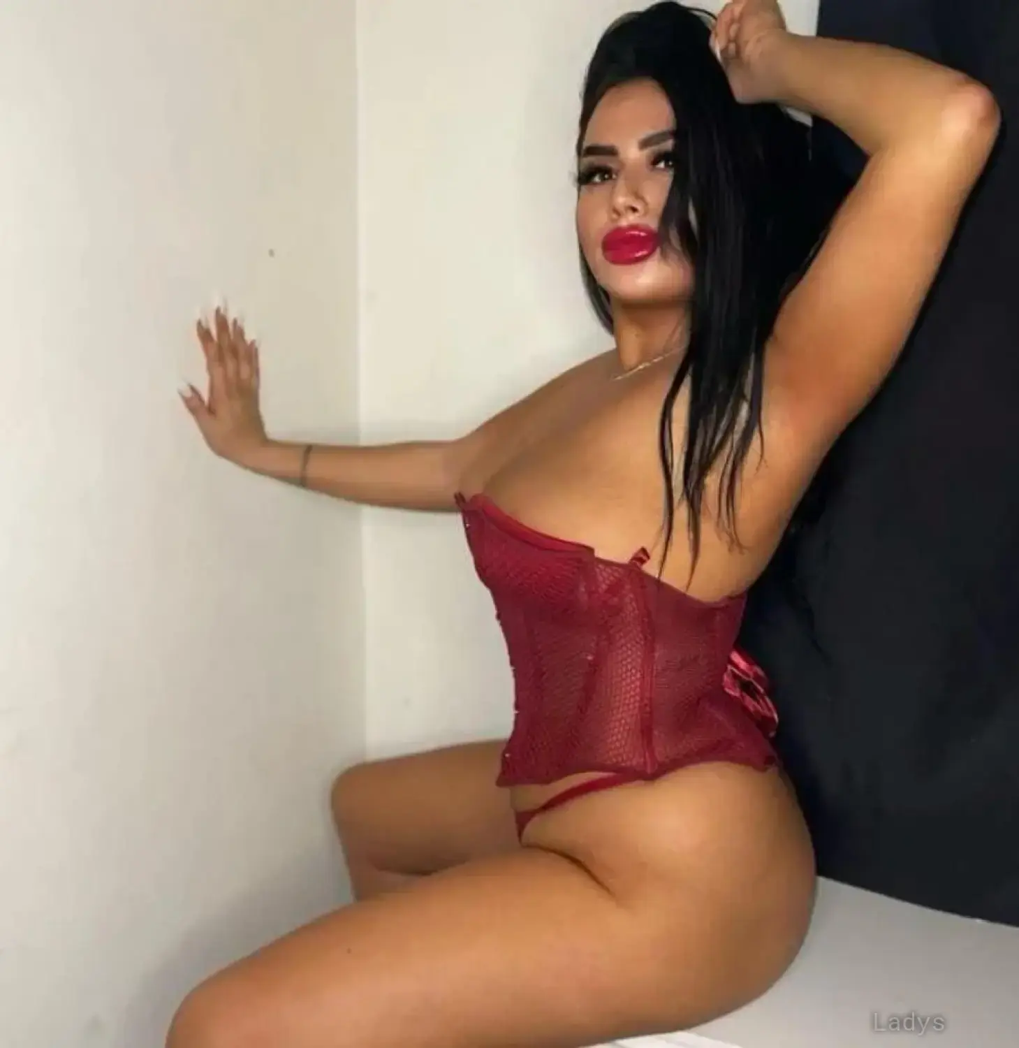 Lily, 26 years latina escorts girl, height 160 sm, Weight 55 kg, listcrawler Saint Julian