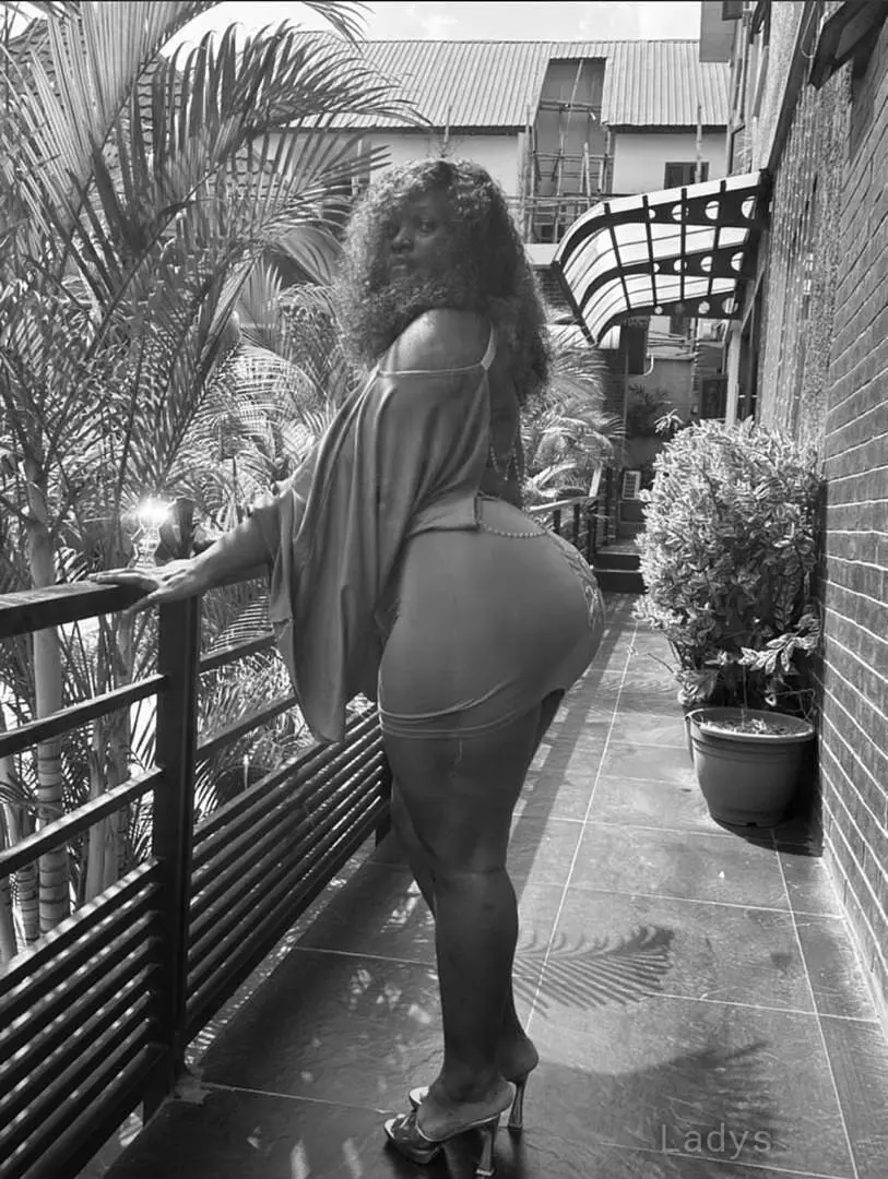 Safiya, 25 years latina escorts girl, height 158 sm, Weight kg, listcrawler Sasebo