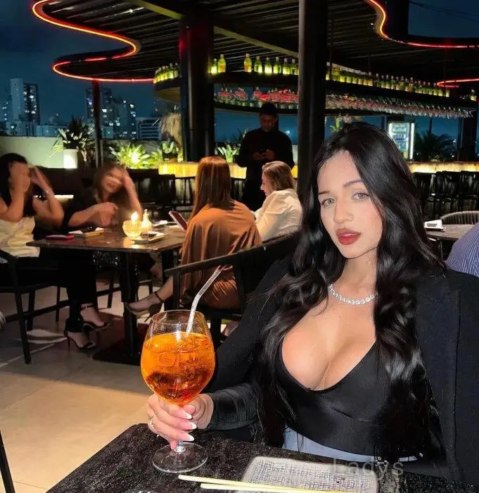 Lia, 29 years latina escorts girl, height 158 sm, Weight 61 kg, listcrawler Shkoder