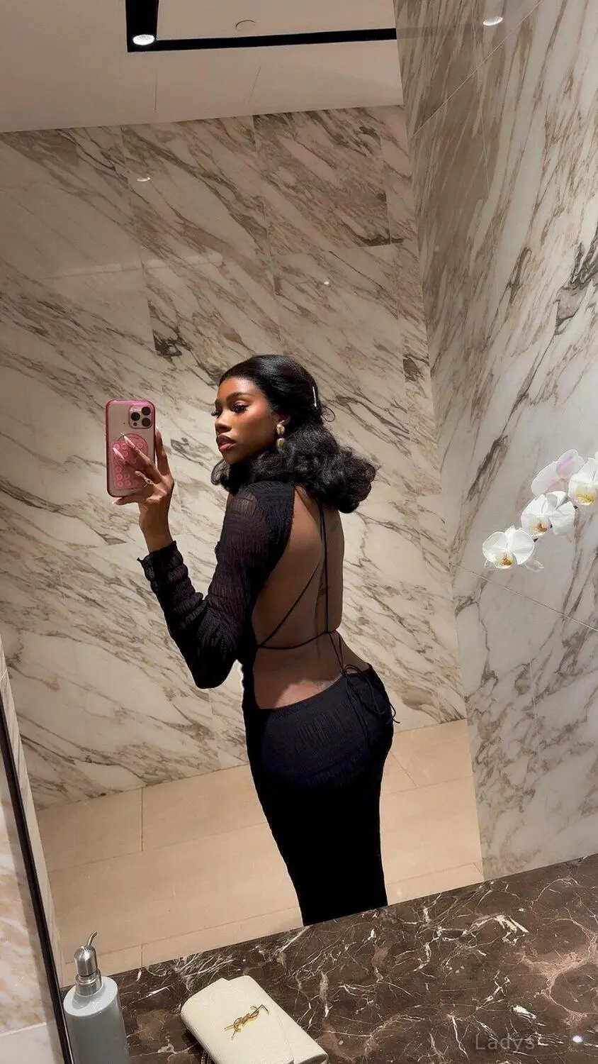 Lucy, 23 years latina escorts girl, height 178 sm, Weight  kg, listcrawler Singapore