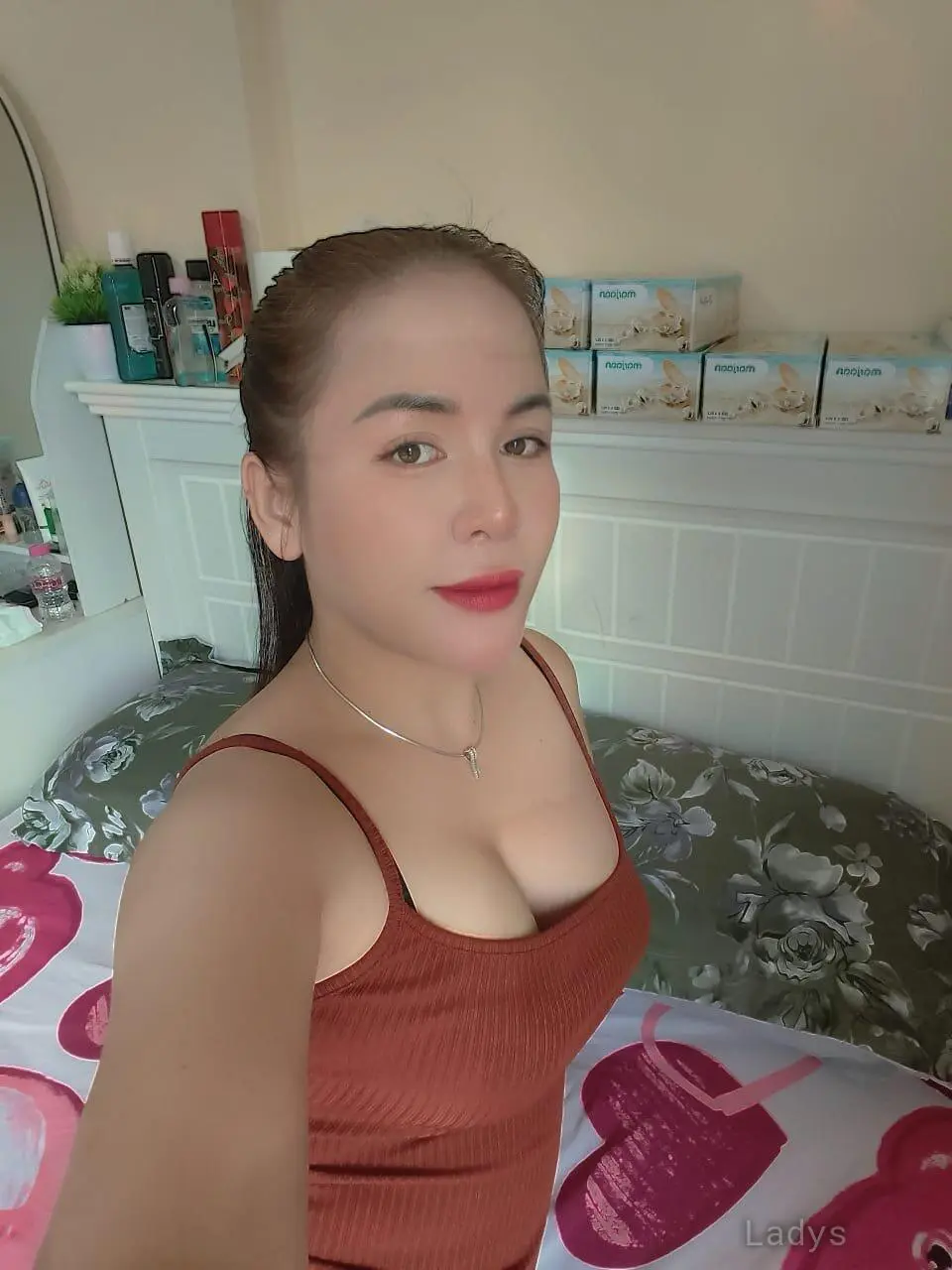 Yumi, 54 years latina escorts girl, height 170 sm, Weight  kg, listcrawler Singapore