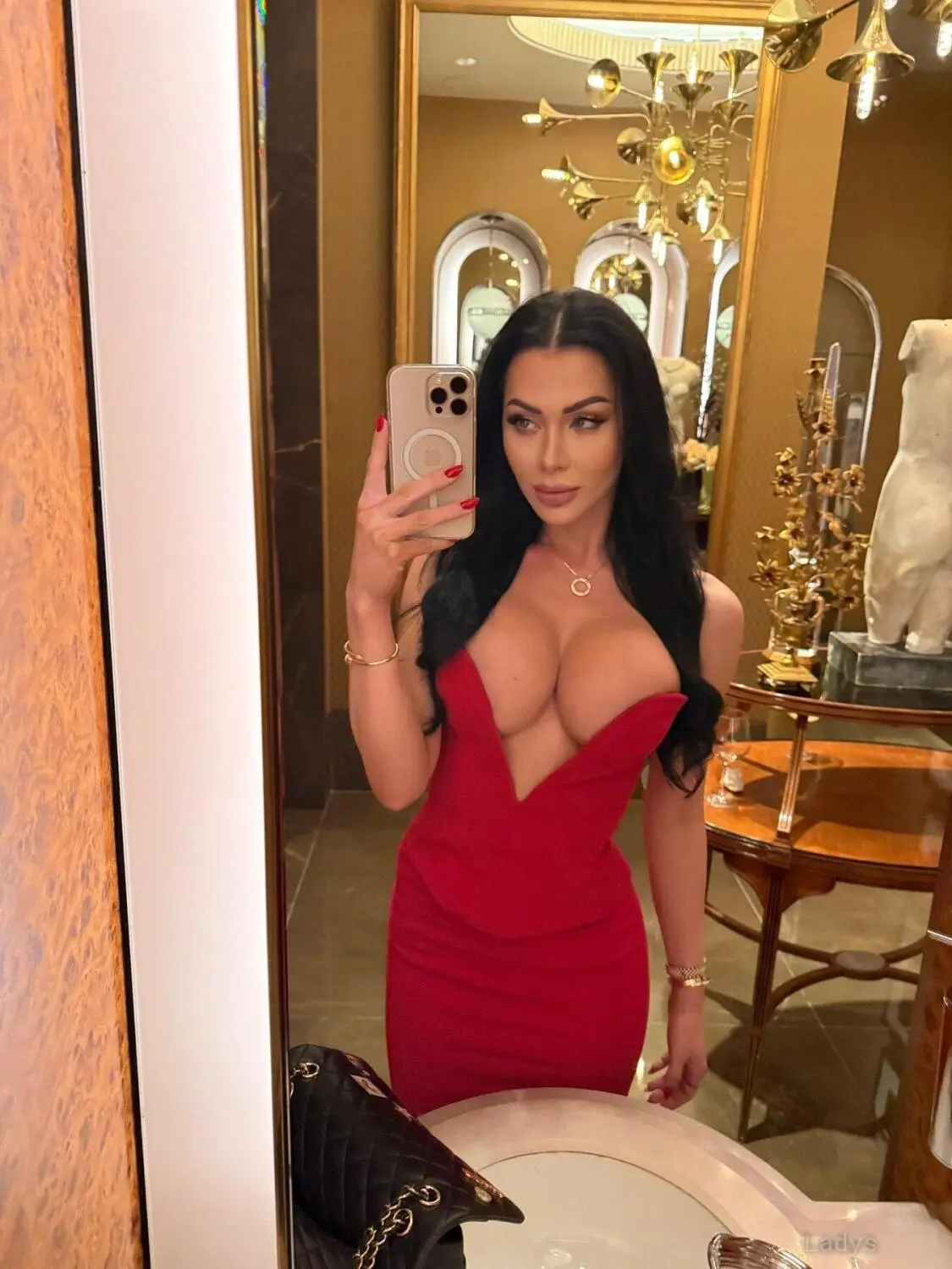Meera, 21 years latina escorts girl, height 166 sm, Weight  kg, listcrawler Stockholm