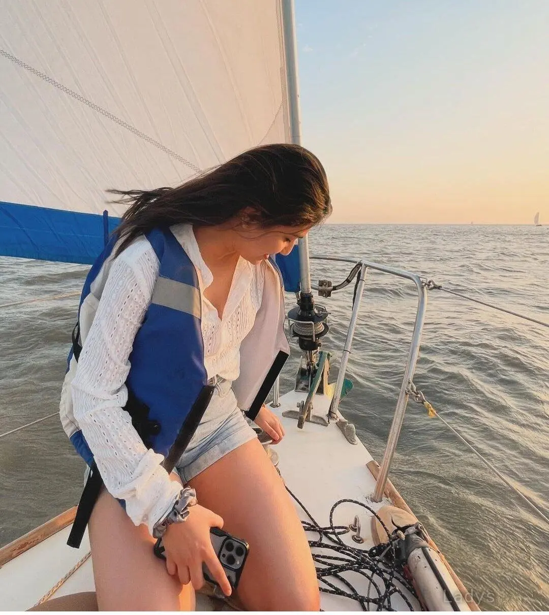Jiya, 23 years latina escorts girl, height 160 sm, Weight kg, listcrawler Surat