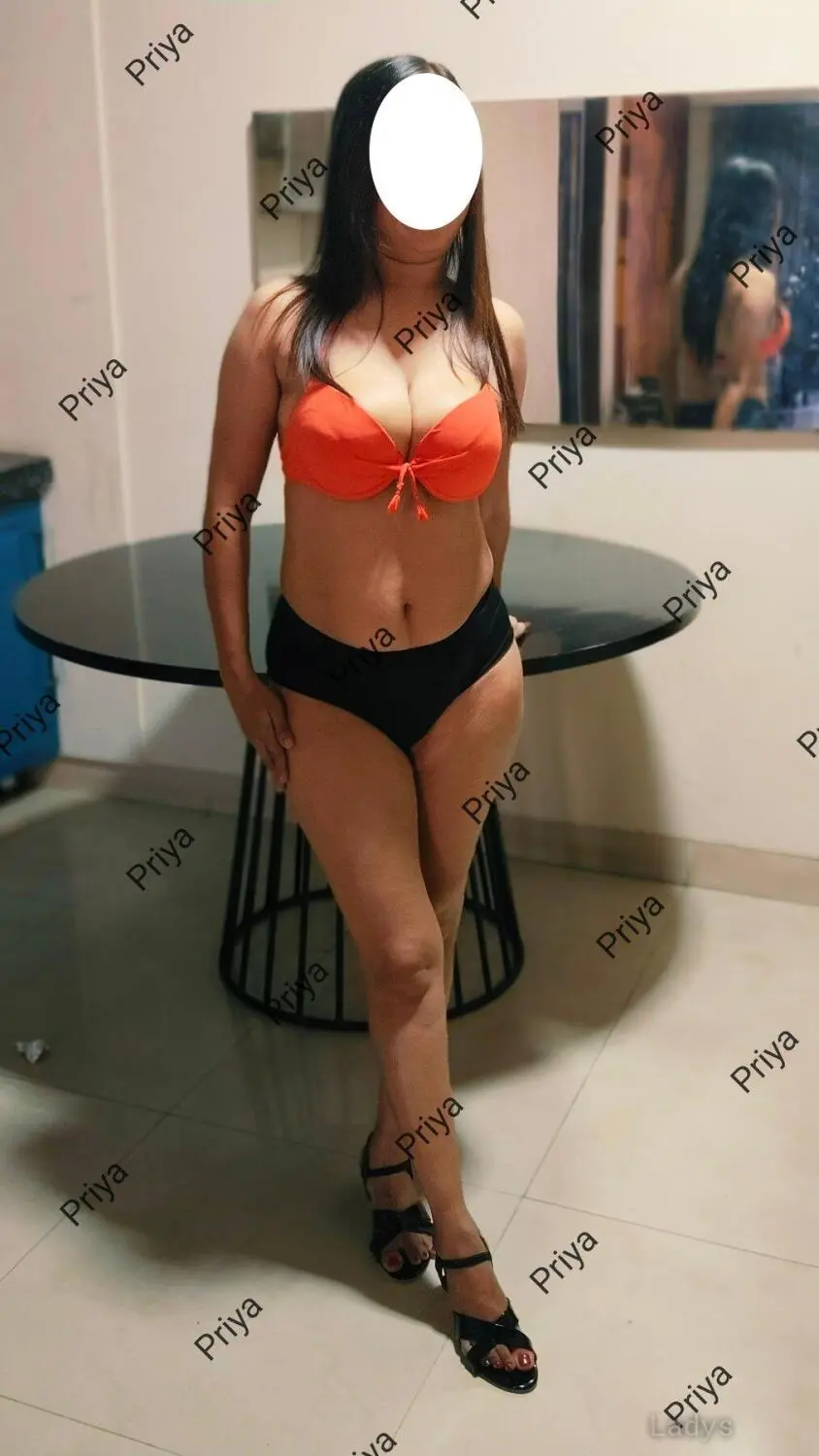 Priya, 27 years latina escorts girl, height 164 sm, Weight kg, listcrawler Surat
