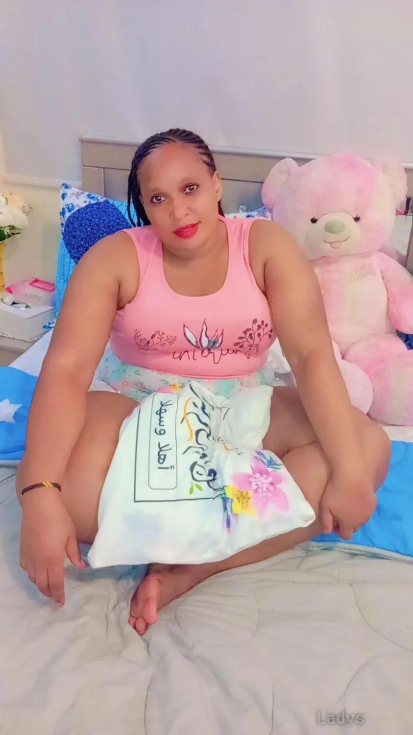 Sasha, 25 years latina escorts girl, height  sm, Weight  kg, listcrawler Taif
