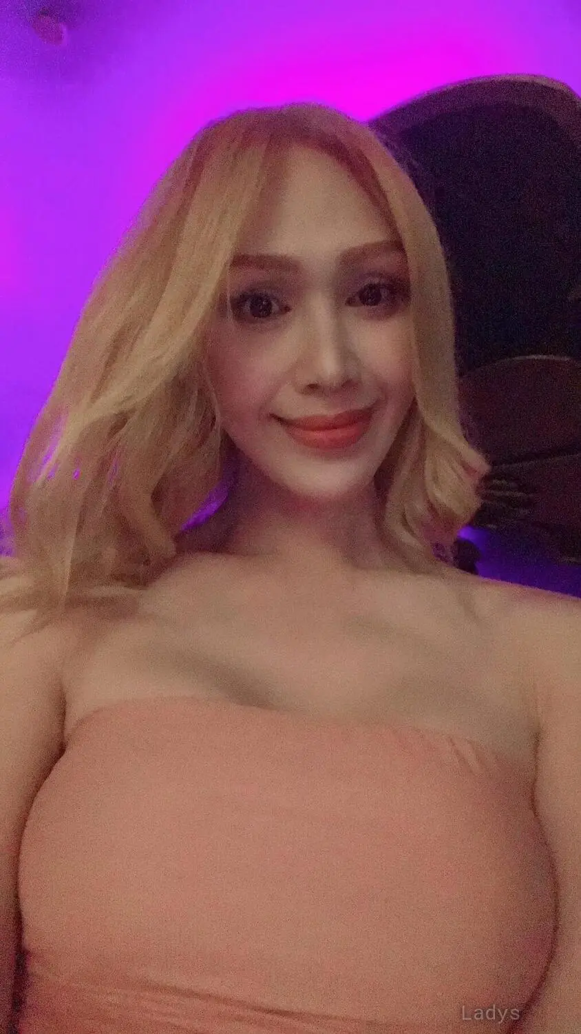 Maria, 25 years latina escorts girl, height 175 sm, Weight  kg, listcrawler Taipei