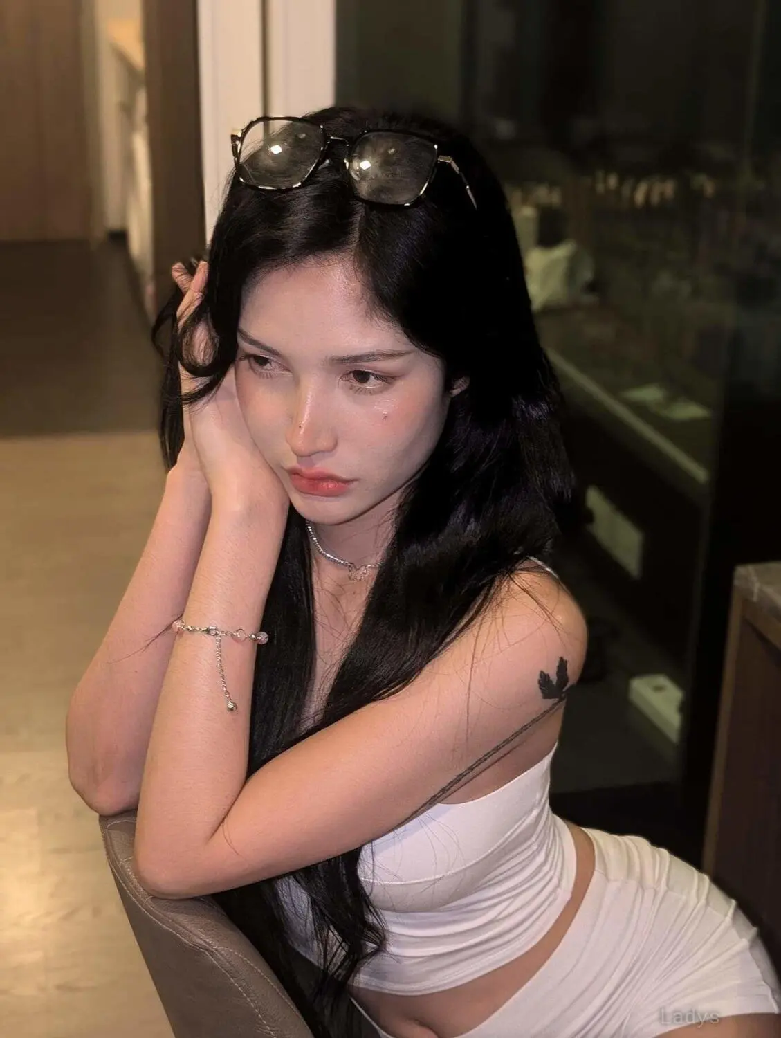 Sara, 24 years latina escorts girl, height 166 sm, Weight  kg, listcrawler Taipei
