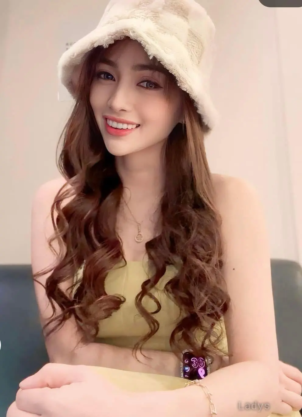 Zylicious, 24 years latina escorts girl, height 155 sm, Weight  kg, listcrawler Taipei