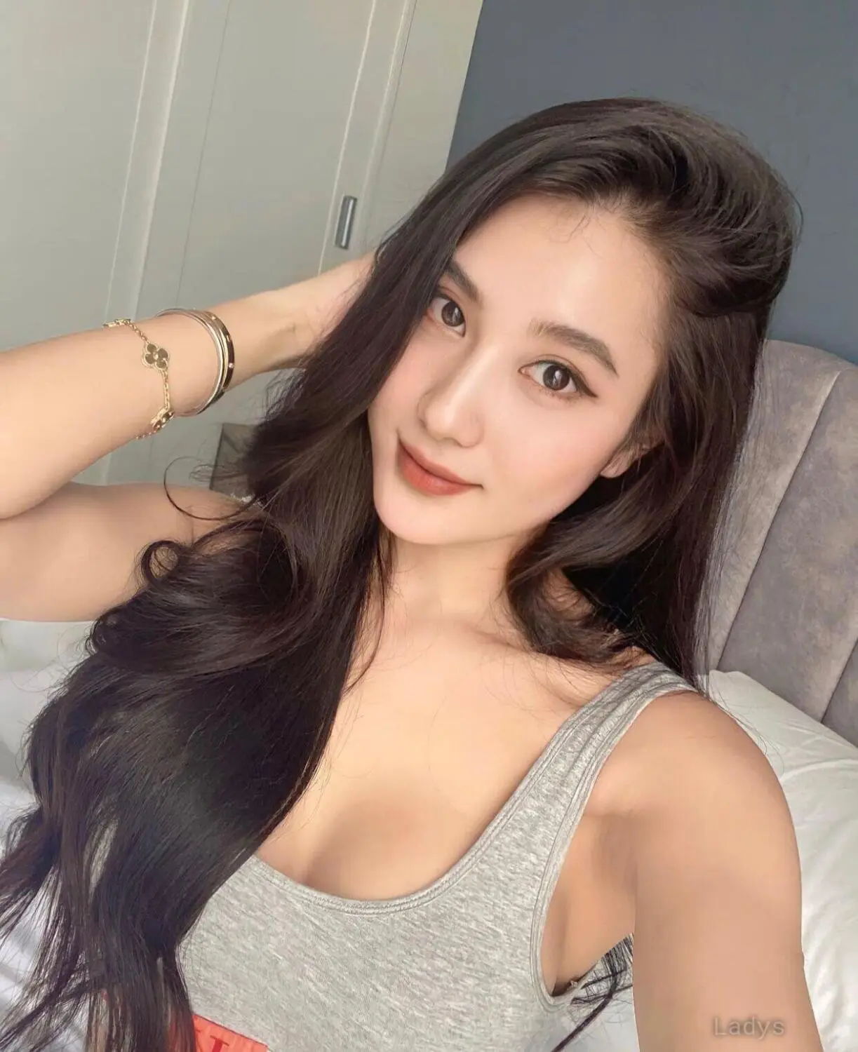 Mia, 25 years latina escorts girl, height 156 sm, Weight kg, listcrawler Tokyo