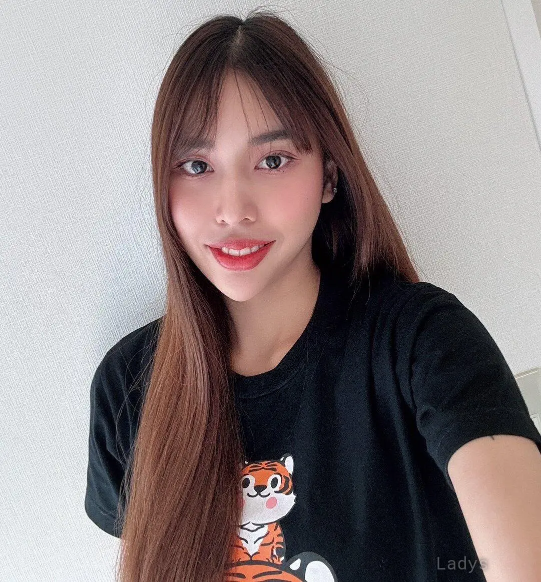 Riya, 23 years latina escorts girl, height 160 sm, Weight kg, listcrawler Tokyo