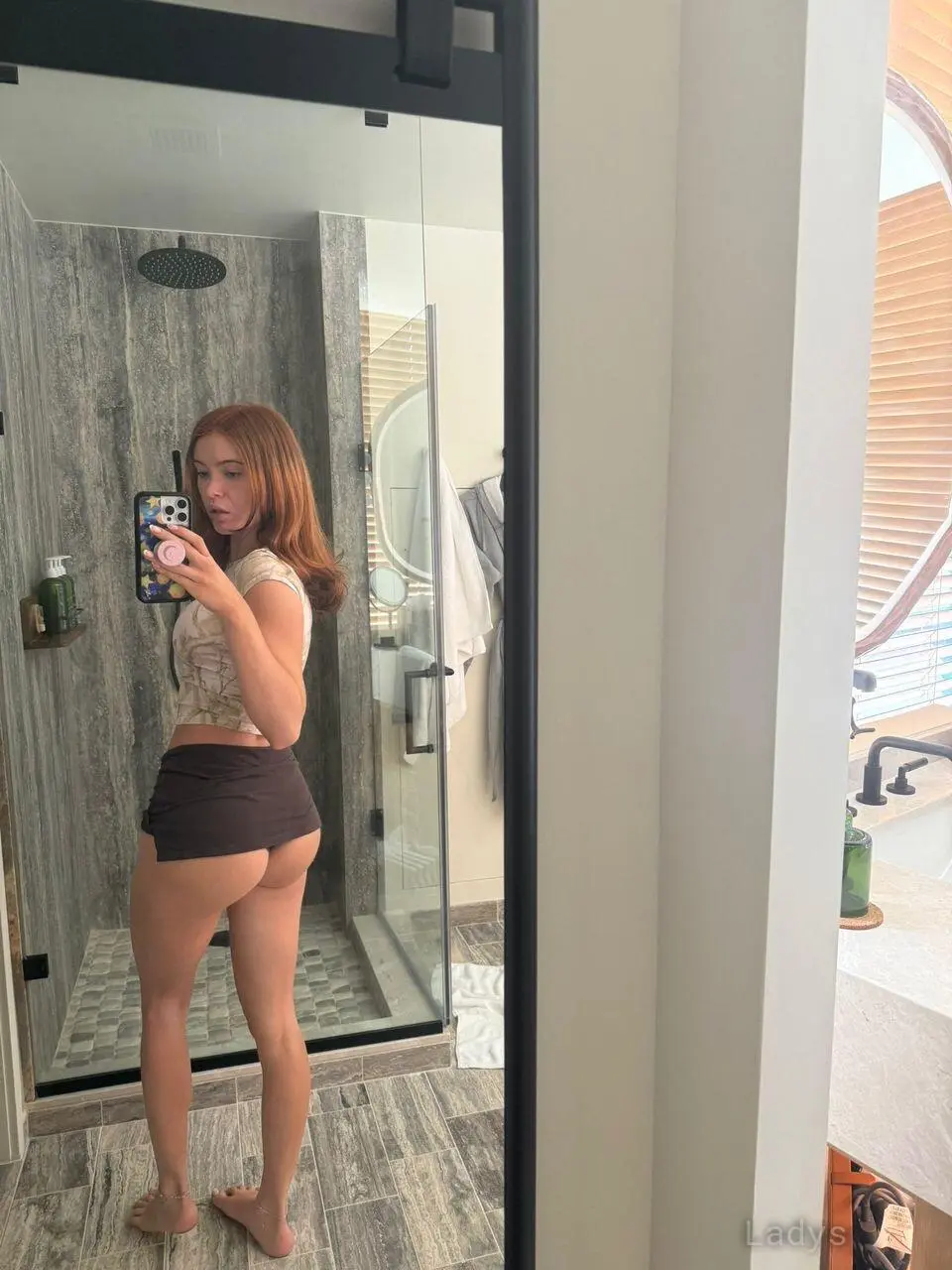Lily, 24 years latina escorts girl, height 163 sm, Weight 55 kg, listcrawler Toronto