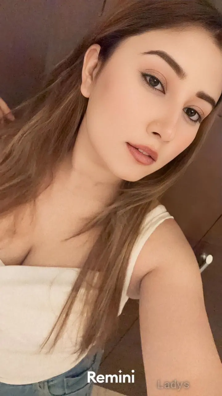 Viva, 23 years latina escorts girl, height 190 sm, Weight  kg, listcrawler Udaipur