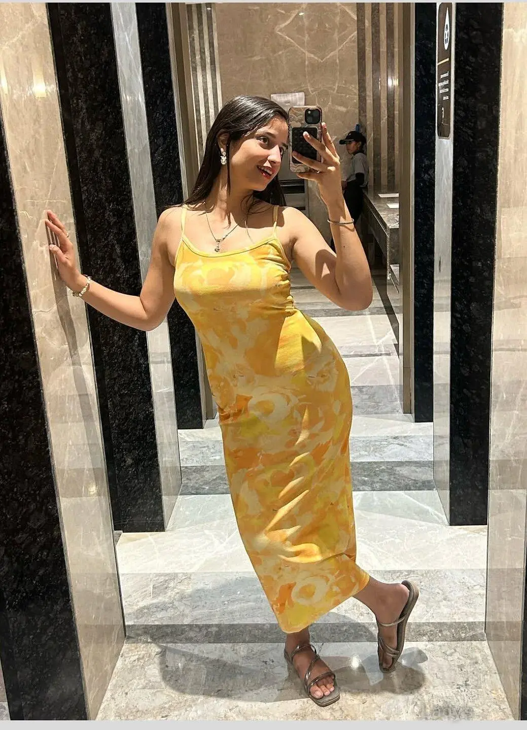 Ysavi Available 24/7, 22 years latina escorts girl, height 161 sm, Weight kg, listcrawler Vijayawada