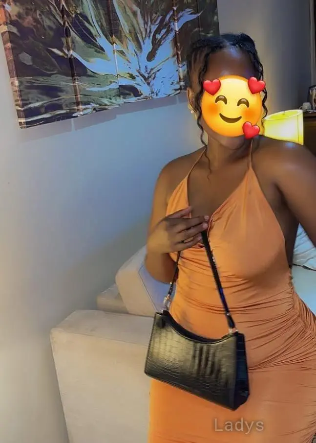 Sophia, 23 years latina escorts girl, height sm, Weight kg, listcrawler Visakhapatnam