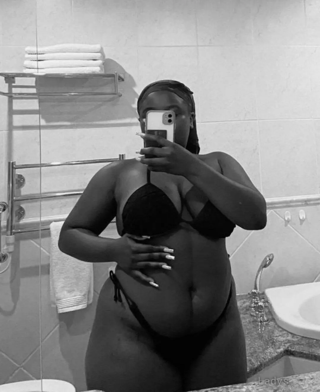 Elbeta, 25 years old Lomé escort girl with big tits, height sm, Weight kg