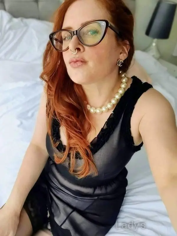 Amy, 51 years old London escort girl with big tits, height 160 sm, Weight kg