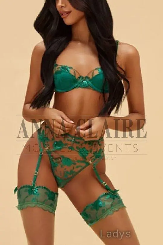 Daniela, 23 years old London escort girl with big tits, height 175 sm, Weight  kg