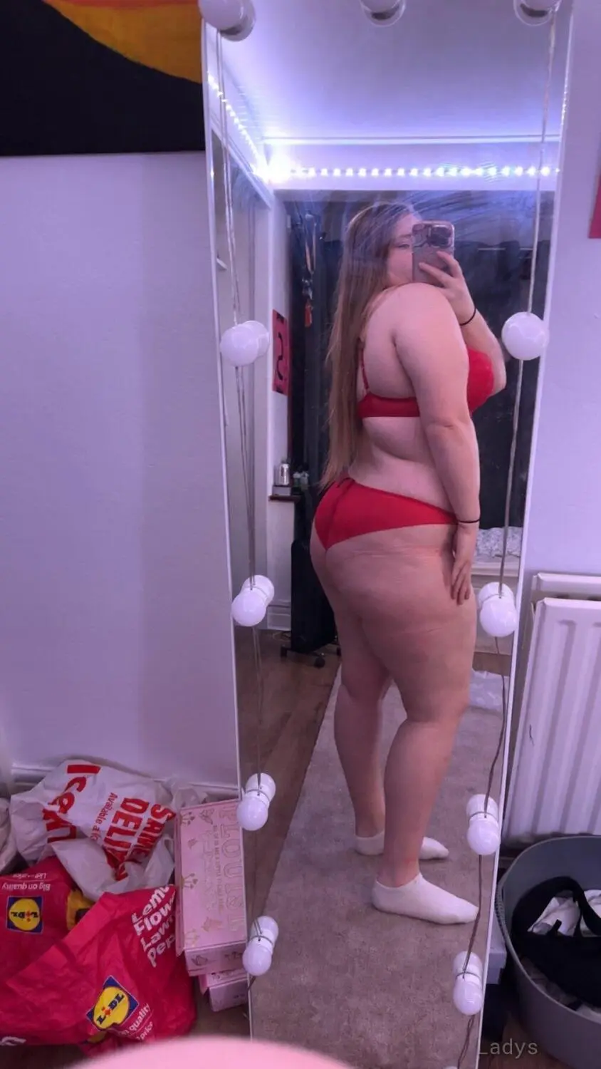 Sapphire, 18 years old London escort girl with big tits, height sm, Weight kg