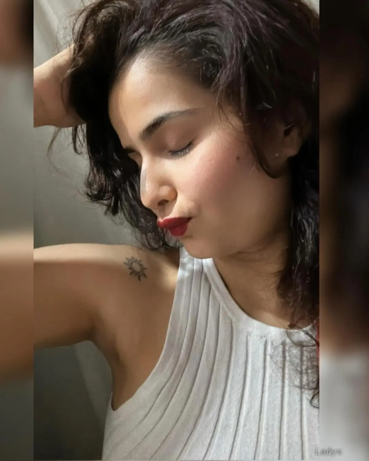 Simran, years old London escort girl with big tits, height sm, Weight kg
