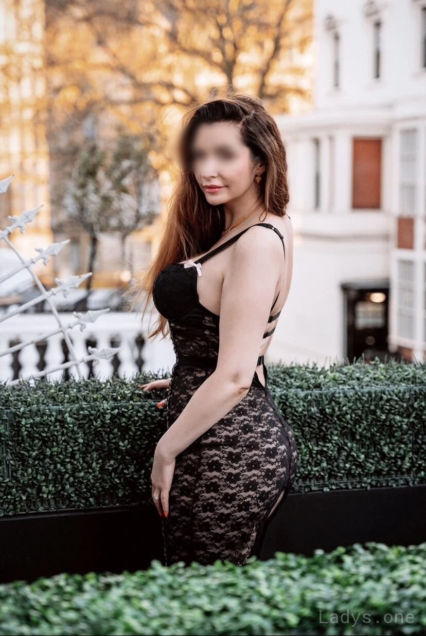 Abbey Kensington, 33 years beautiful nude London escorts girl, height 166 sm, Weight 59 kg