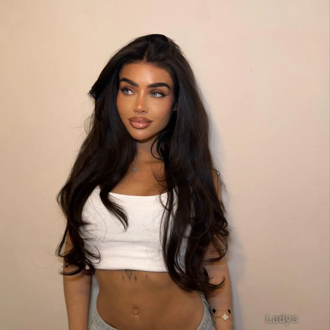 Chloe Elizabeth, 27 years beautiful nude London escorts girl, height 158 sm, Weight 58 kg