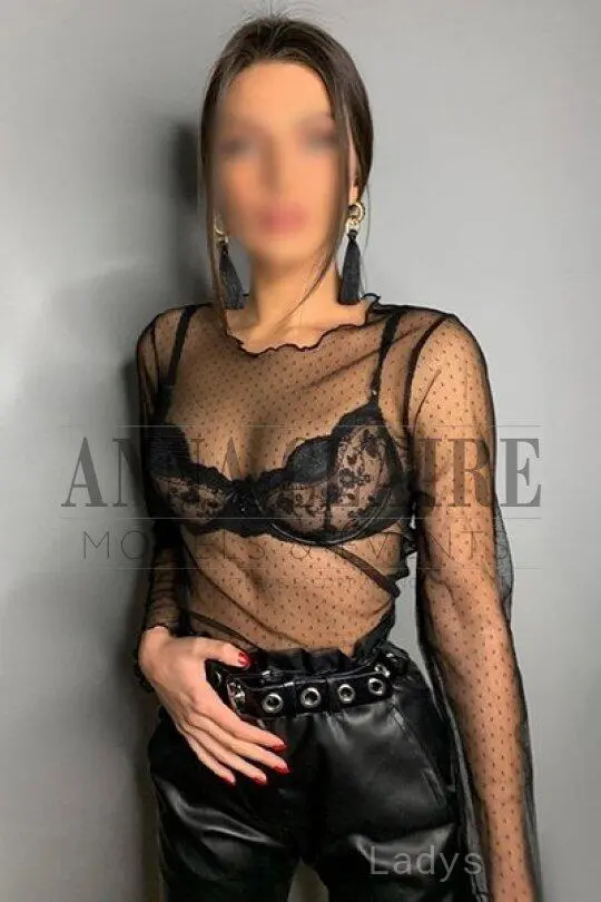 Christine, 24 years beautiful nude London escorts girl, height 177 sm, Weight  kg
