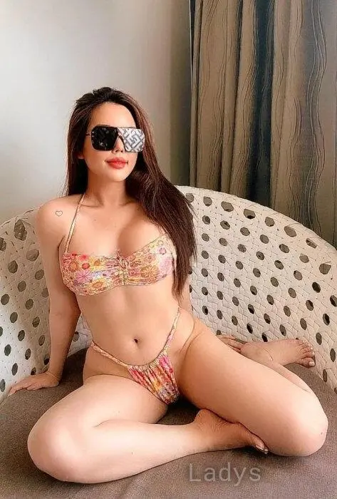 Jenny, 21 years beautiful nude London escorts girl, height 167 sm, Weight 52 kg