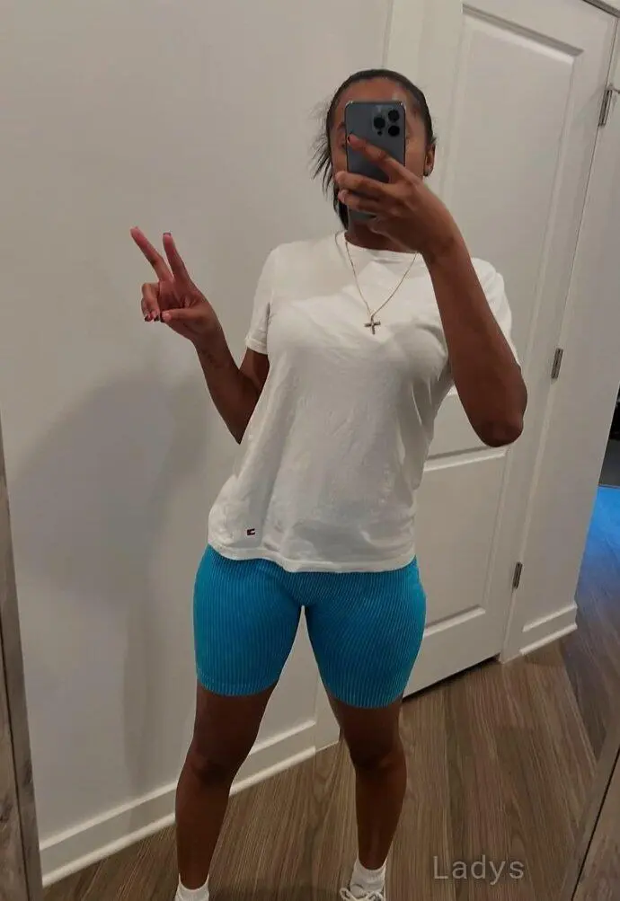 Katrina, 24 years beautiful nude London escorts girl, height 198 sm, Weight  kg