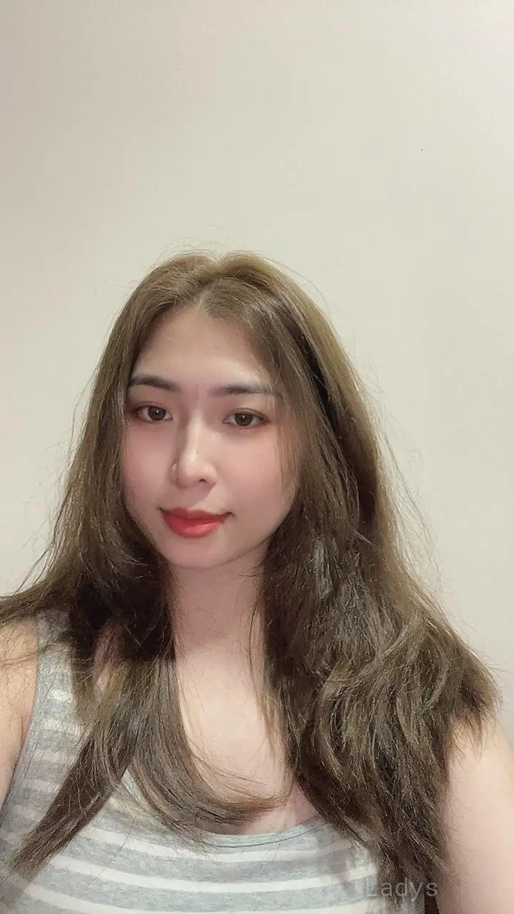 Lisa, 23 years beautiful nude London escorts girl, height 170 sm, Weight  kg