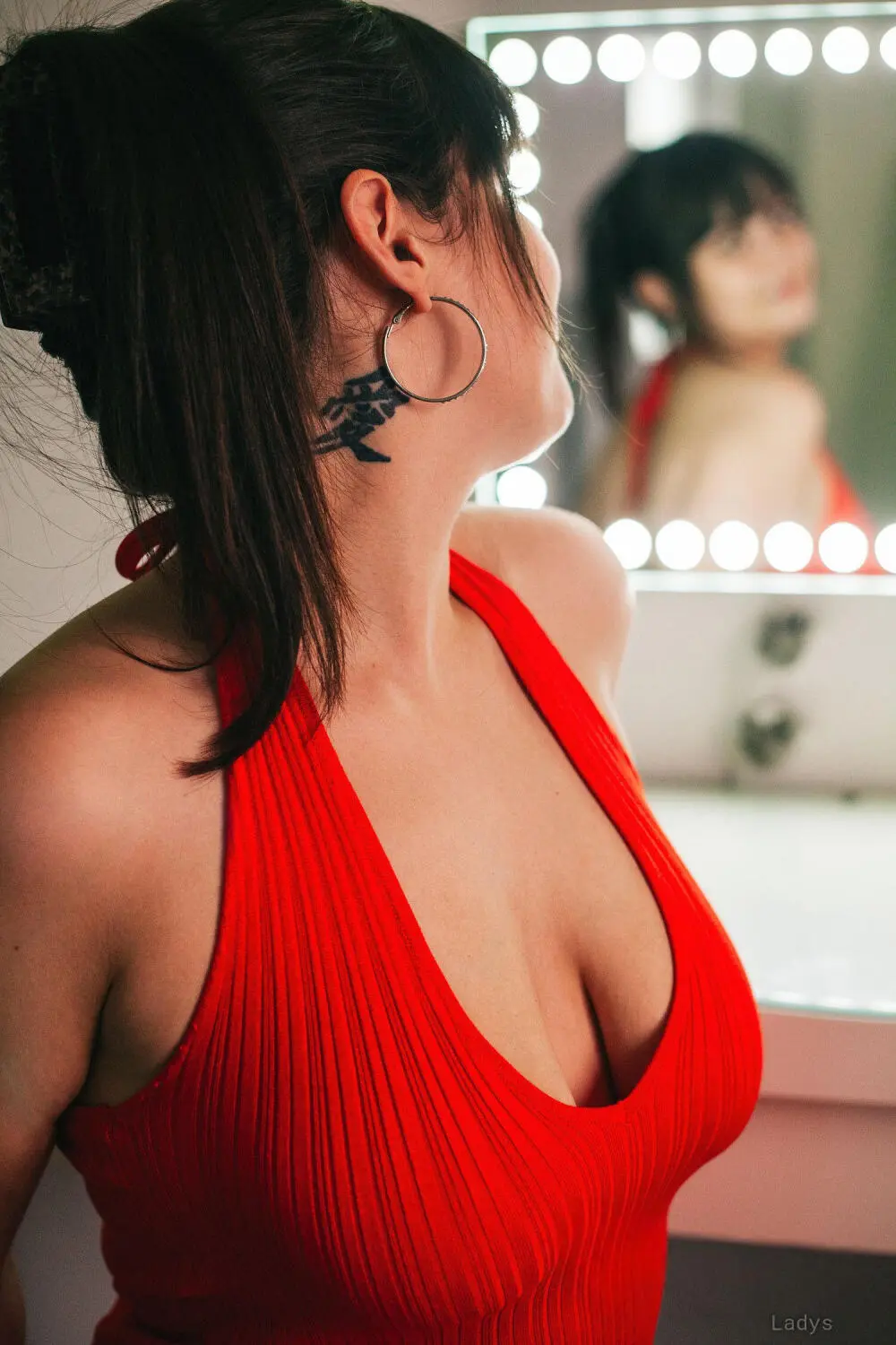 Nina Serra, 24 years beautiful nude London escorts girl, height 158 sm, Weight 55 kg