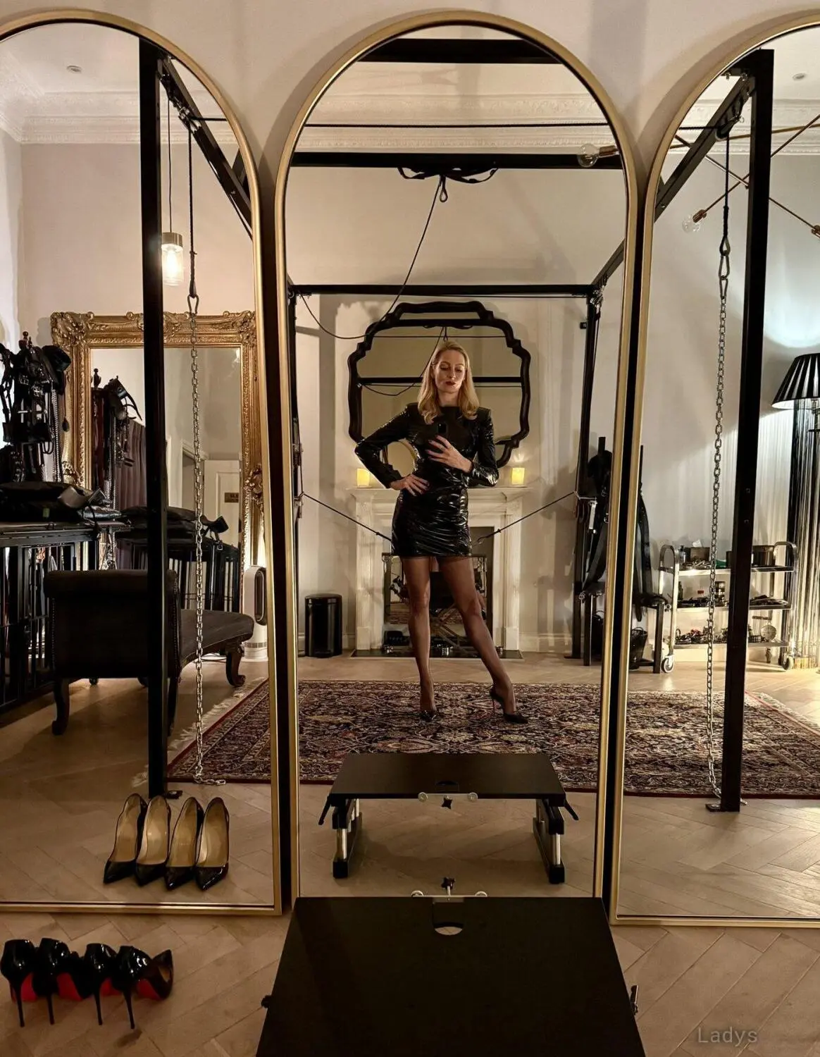 Rosy, 30 years beautiful nude London escorts girl, height  sm, Weight  kg