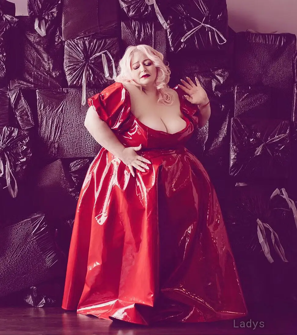 Vivienne Rose, 40 years beautiful nude London escorts girl, height 163 sm, Weight 80 kg