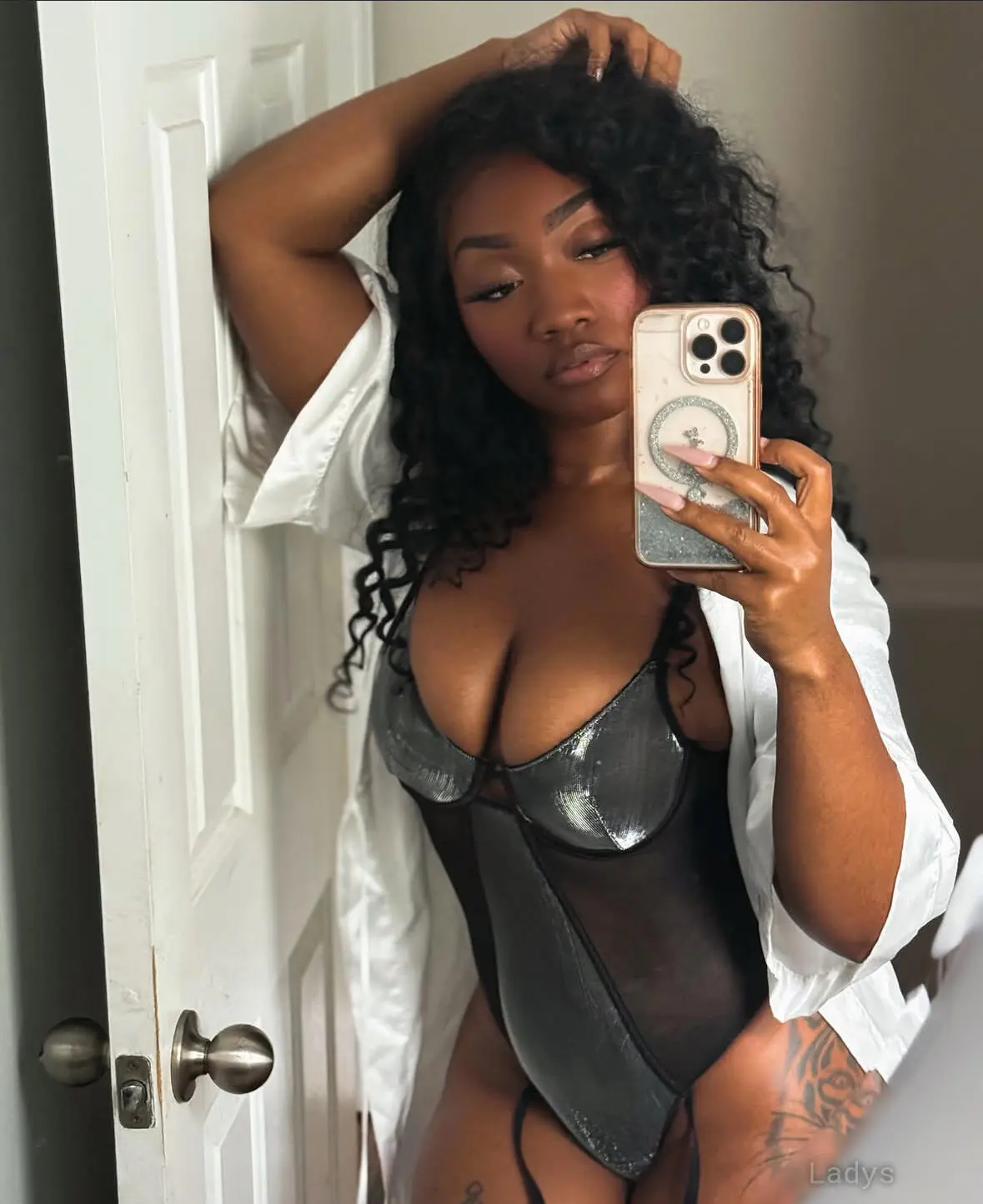 Jenny Lynn, 24 years beautiful nude Long Beach escorts girl, height 128 sm, Weight 42 kg